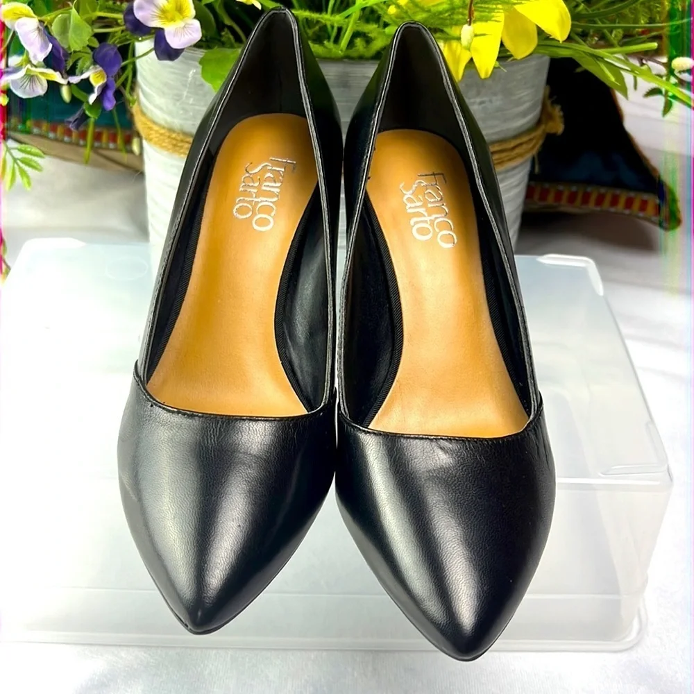 Franco Sarto black shoes size 7M